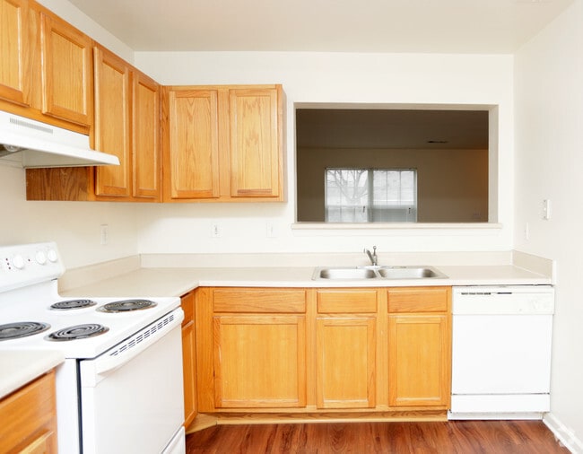 Interior Photo - Crescent Pointe Townhomes