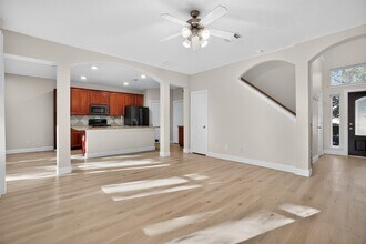 Building Photo - 126 Silver Penny Dr