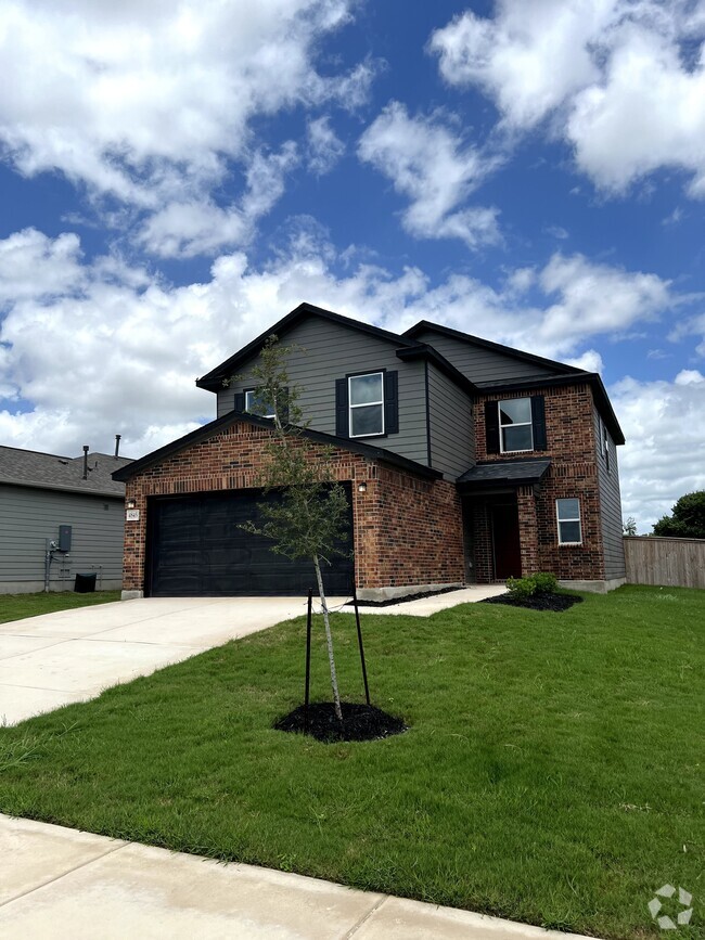 Building Photo - 4845 Park Gln