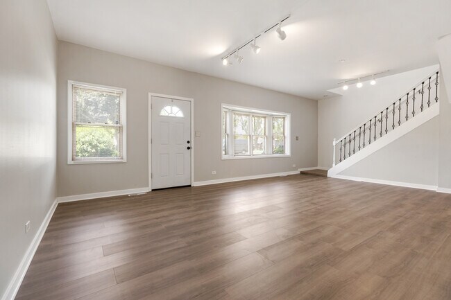 Foto del edificio - 163 N California Ave