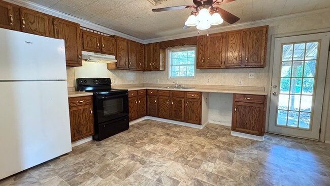 Building Photo - 1135 Fern St