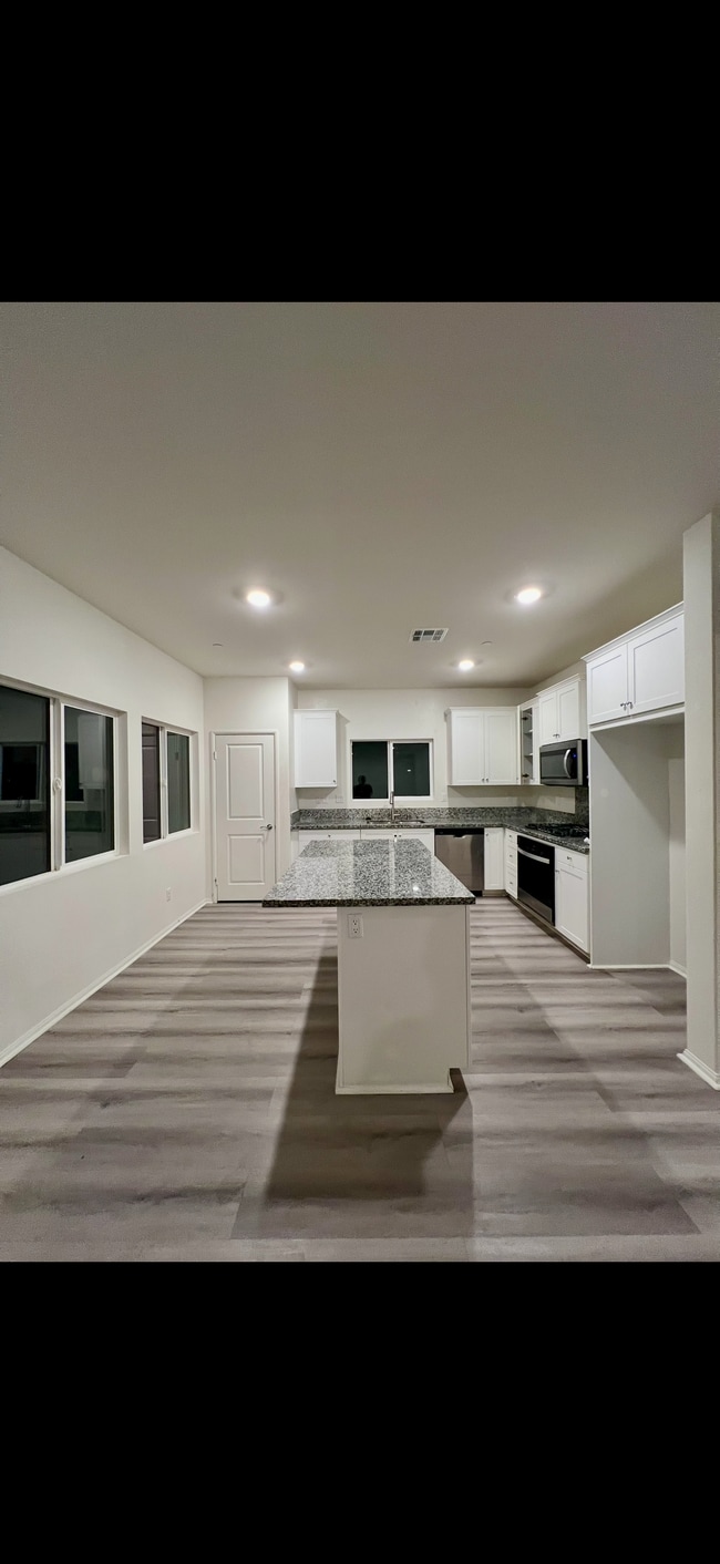 Foto del edificio - 4426 Jade Ct