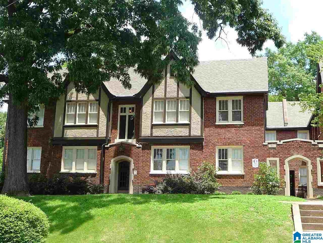Primary Photo - 633 Idlewild Cir