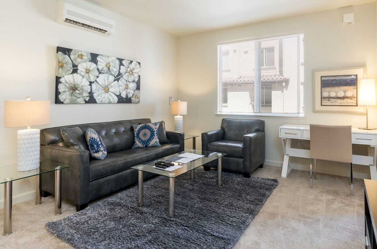 Foto principal - 695 Tasman Dr