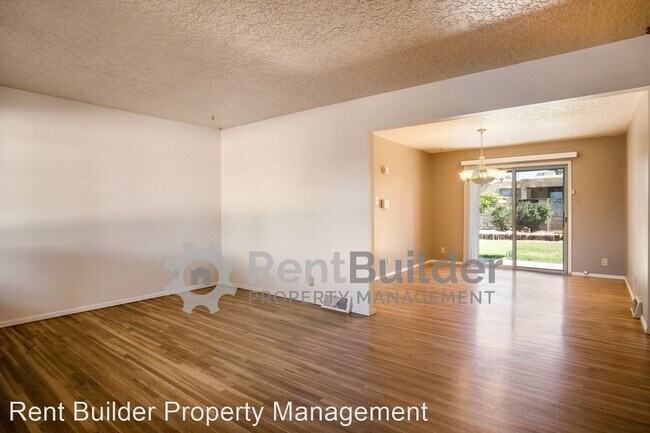 Building Photo - 3 br, 2 bath House - 10205 Arvilla Ave. NE