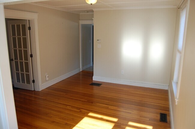 Foto del edificio - 3 Circular Ave