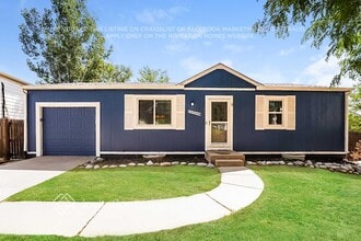 Building Photo - 10530 W 106th Pl