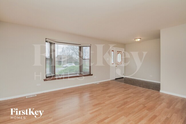 Foto del edificio - 6048 White Birch Ln