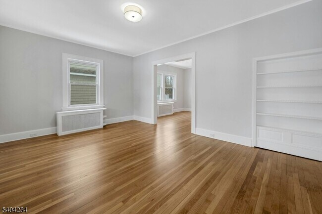 Foto del edificio - 5 Gates Ave