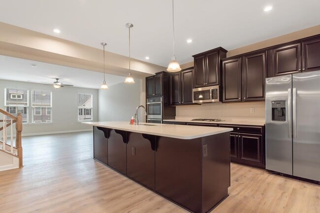 Foto del edificio - 3 Story Townhome in Channing Park!