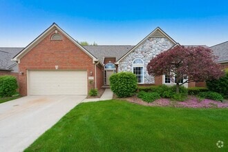 Building Photo - 3515 Lexington Dr