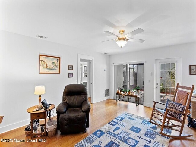 Foto del edificio - 1150 Breezy Way