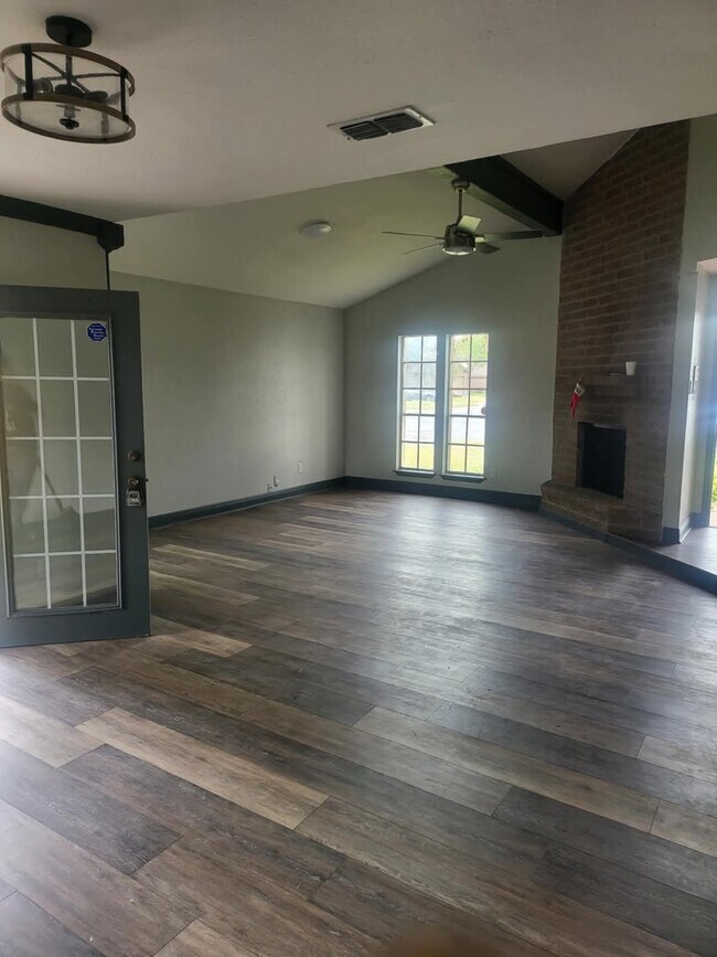 Foto del edificio - 5354 Gateridge Dr