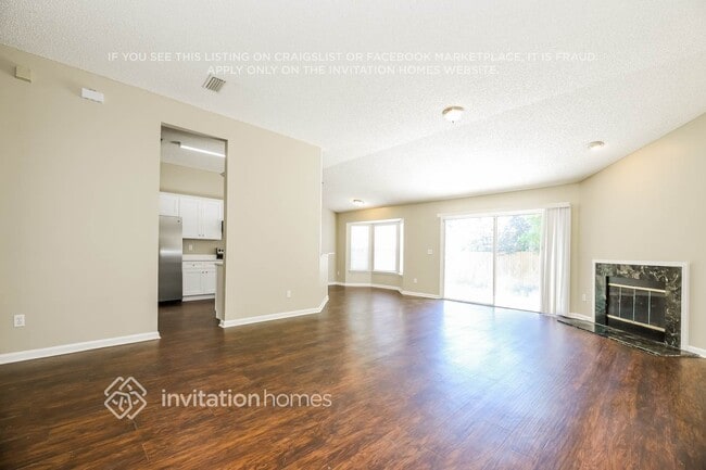 Building Photo - 13973 Crestwick Dr W