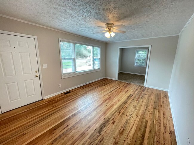 Foto del edificio - Charming Watkinsville Home Available