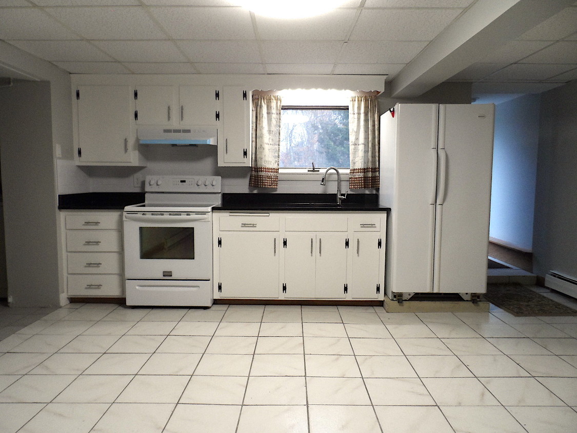 19 Milan Ave Unit B Woburn Ma 01801 Apartment For Rent In