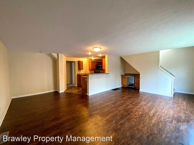 Building Photo - 5 br, 2 bath House - 511 N. Lincoln St