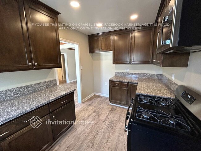 Building Photo - 6939 Quakertown Ave