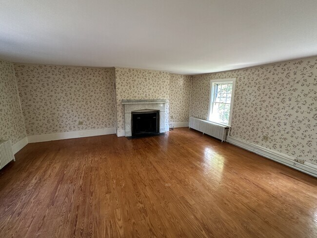 Building Photo - 54 Penobscot St