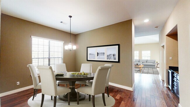 Foto del edificio - 6057 Yale St