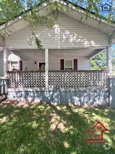Building Photo - 117 N Main St