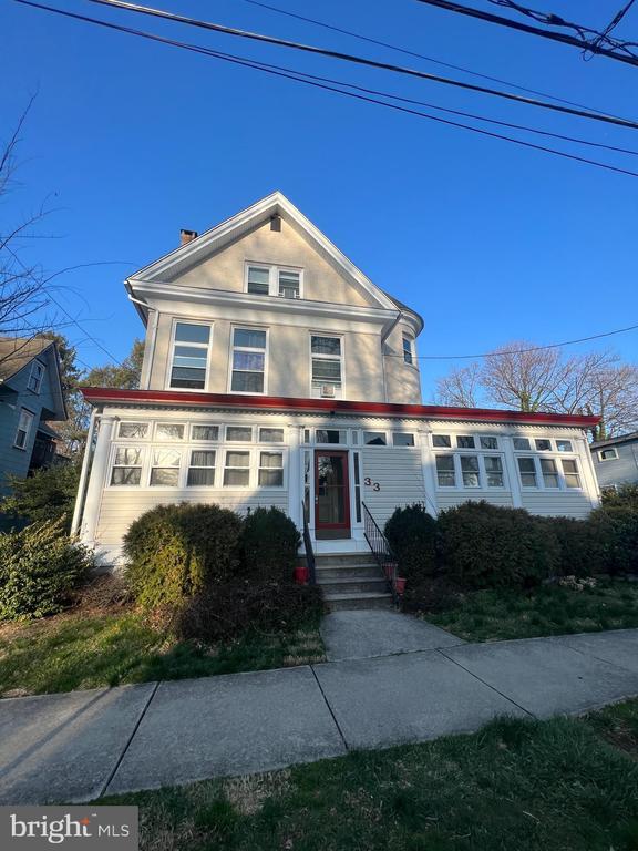 Foto del edificio - 33 Estaugh Ave