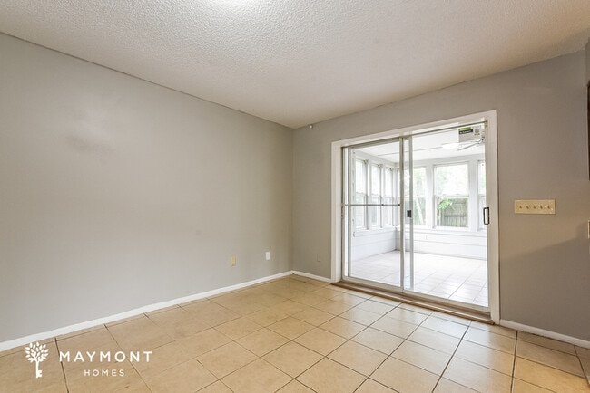 Foto del edificio - 213 Moonbeam Rd