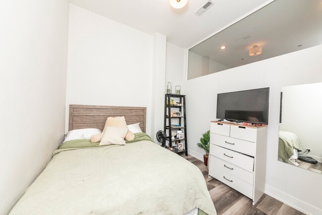Foto del edificio - 2318 N Clark St