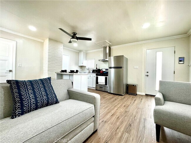 Foto del edificio - 26428 Leesdale Ave