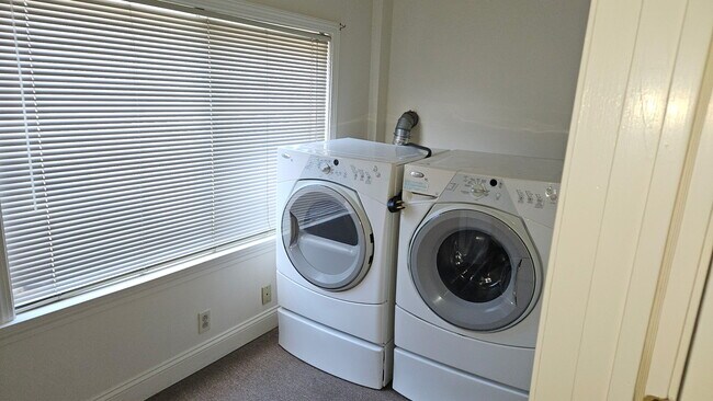 Foto del edificio - 166 Sheridan Ave