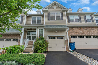 Building Photo - 50 Periwinkle Dr