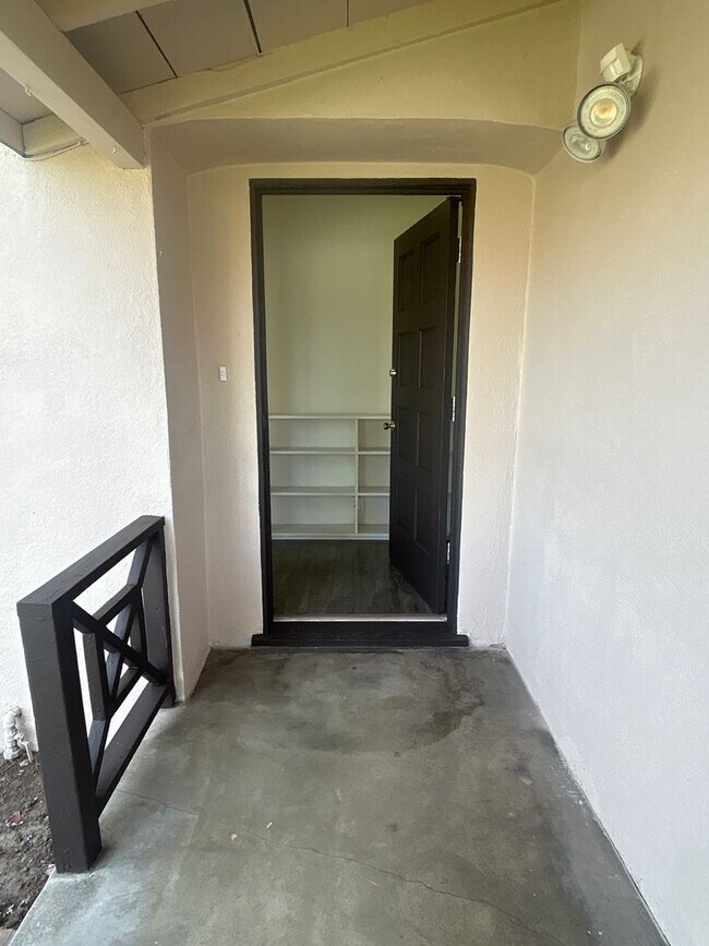 Foto del edificio - Spacious 3-Bed, 2-Bath Temple City House with 2-Car Garage