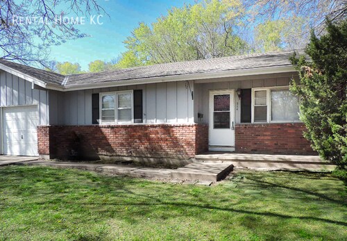 Ranch-style Duplex near Downtown Olathe #314 - Ranch-style Duplex near Downtown Olathe  #314