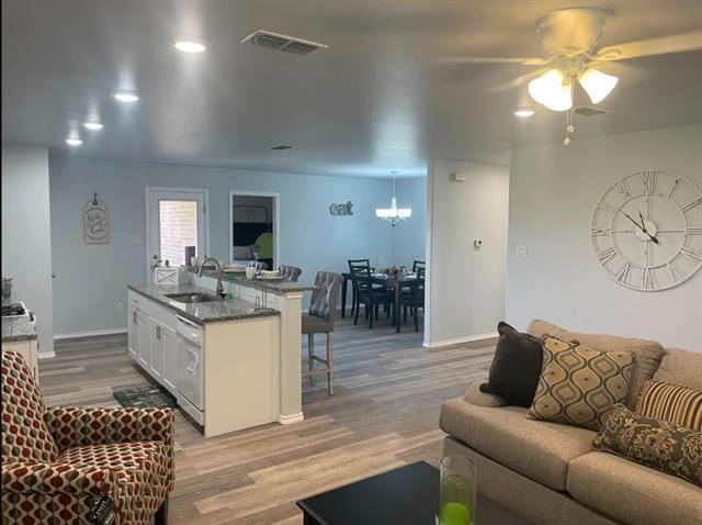 Foto del edificio - 8424 10th Pl