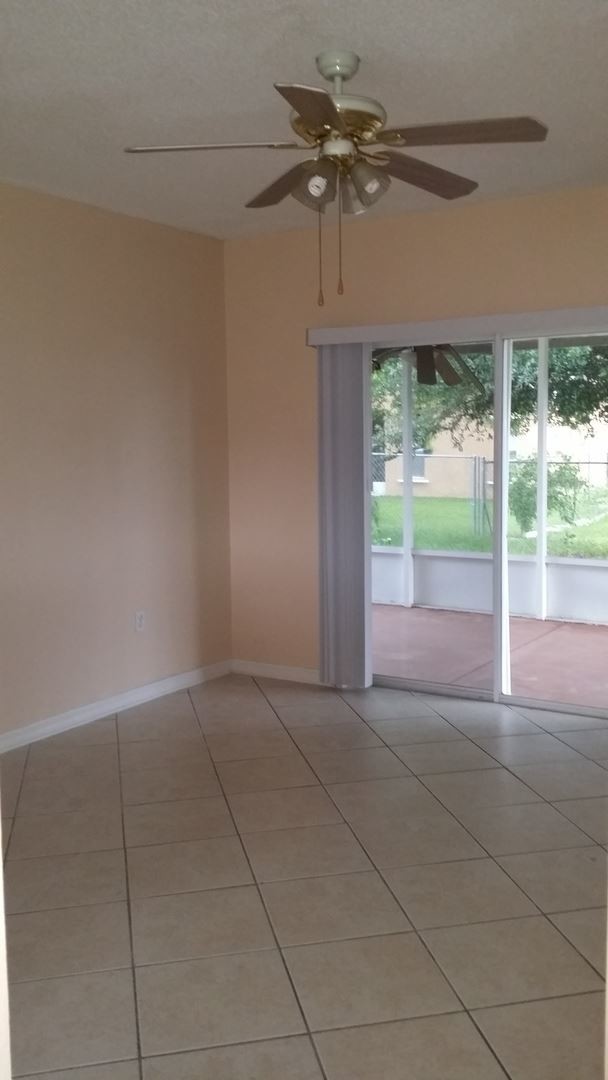 Foto del edificio - 3 br, 2 bath House - 10 Peterlee Court