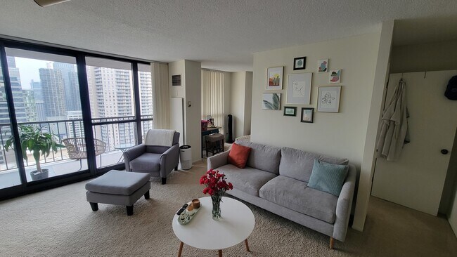 Foto del edificio - 10 E Ontario St