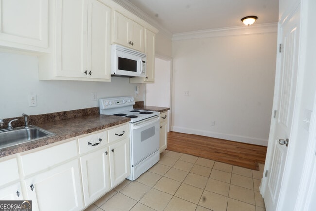 Foto del edificio - 825 Brookline St SW