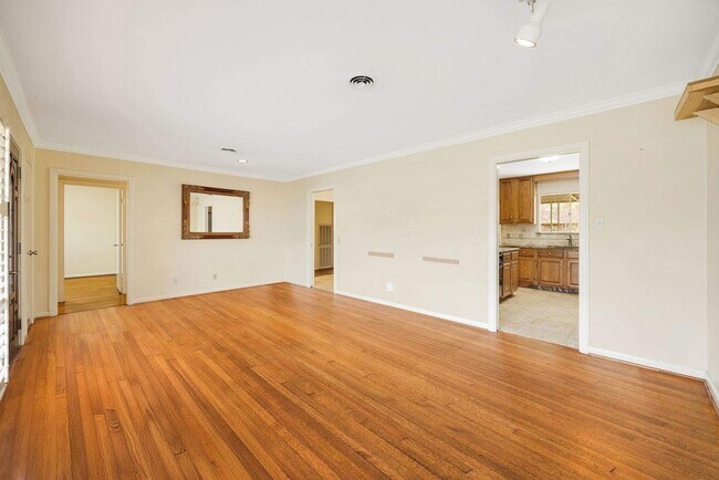 Foto del edificio - 5413 Judalon Ln