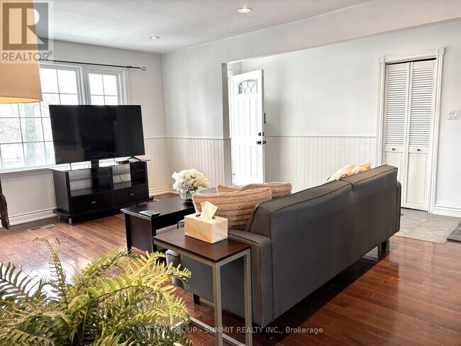 Photo du bâtiment - 2958 King St