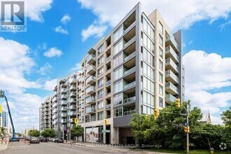Building Photo - 108-108 Richmond Rd