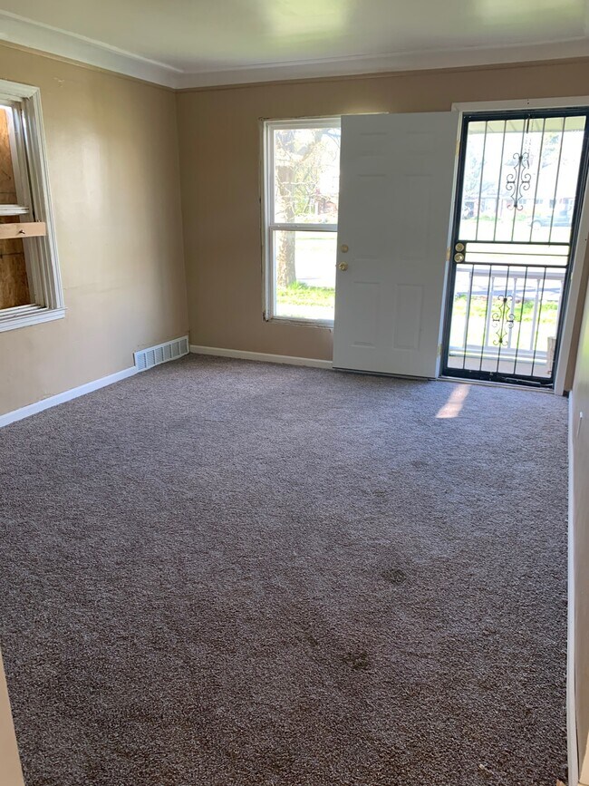 Foto del edificio - 18725 Kelly Rd