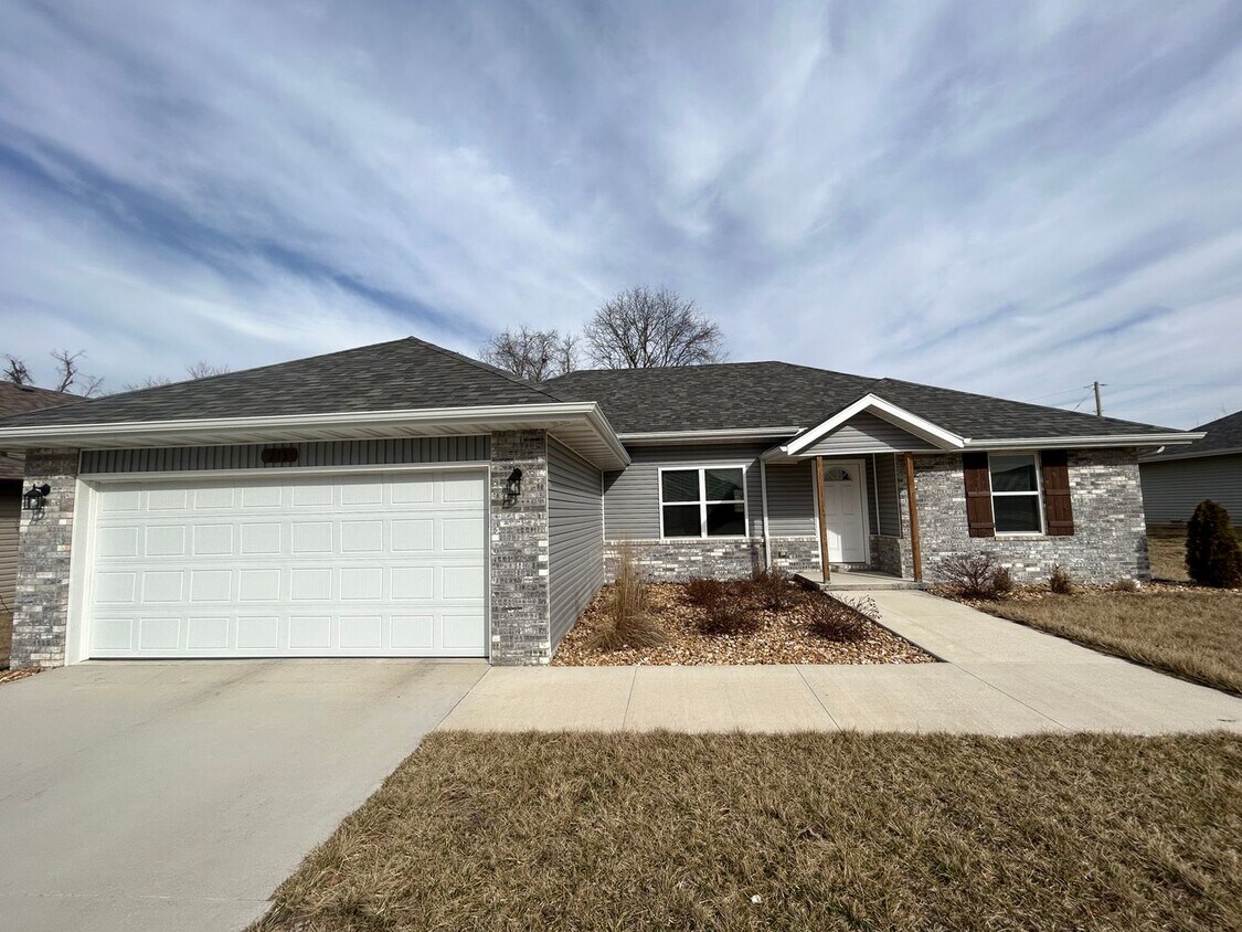 213 Seminole House Rental in Strafford, MO