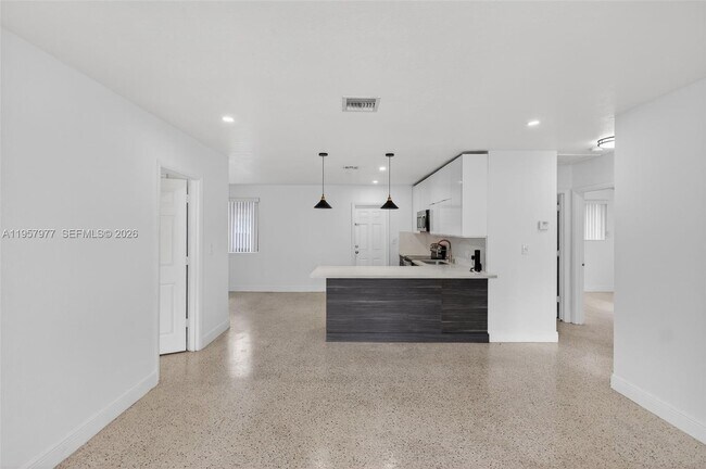 Foto del edificio - 4727 NW 4th St