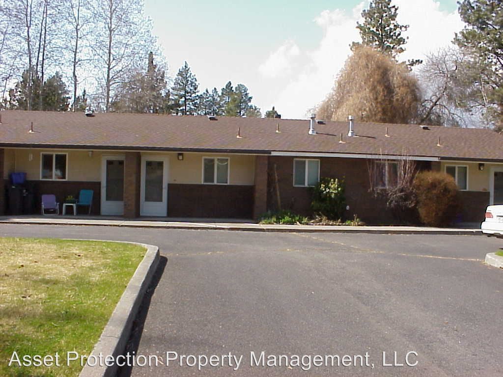 Primary Photo - 417 SE Edgewater Ln