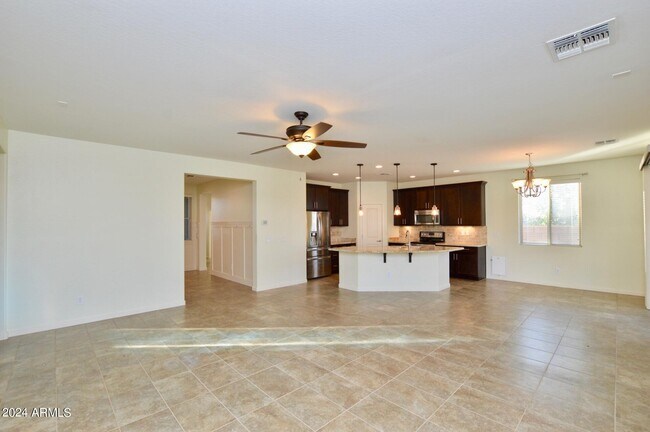 Foto del edificio - 2814 E Quenton St