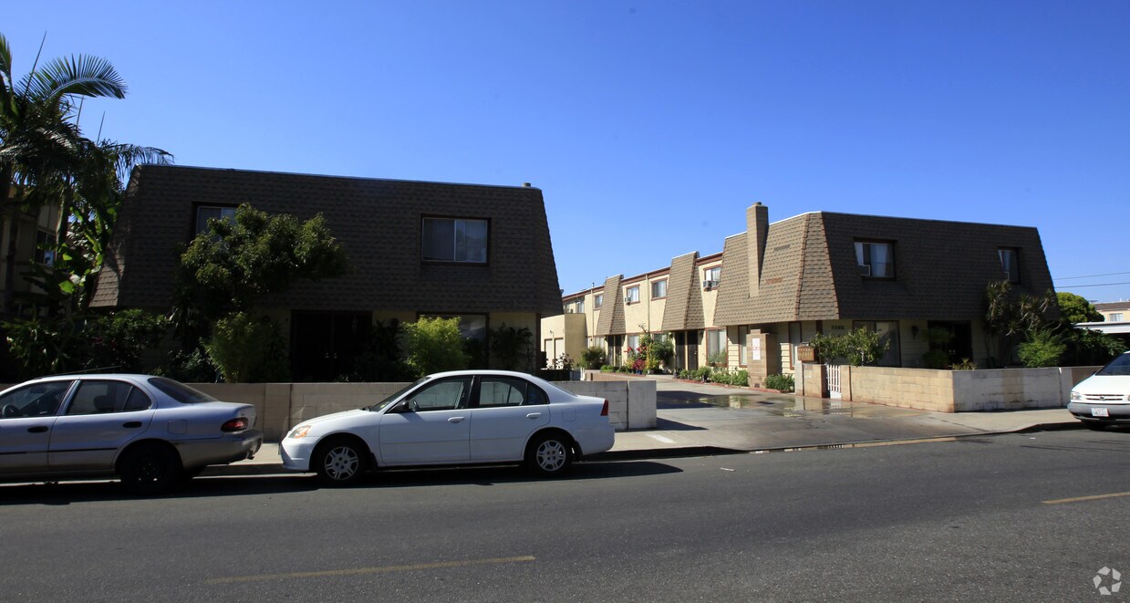 72827292 Wyoming St, Westminster, CA 92683 Apartments in Westminster