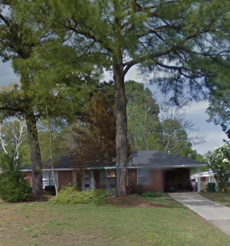 Primary Photo - 525 Karen Rd