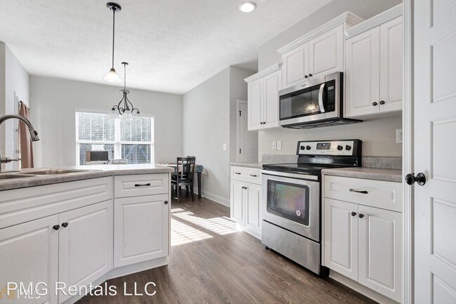 Building Photo - 4 br, 2 bath House - 214 Orleans Trail