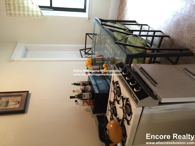 Foto del edificio - 349 Pleasant St