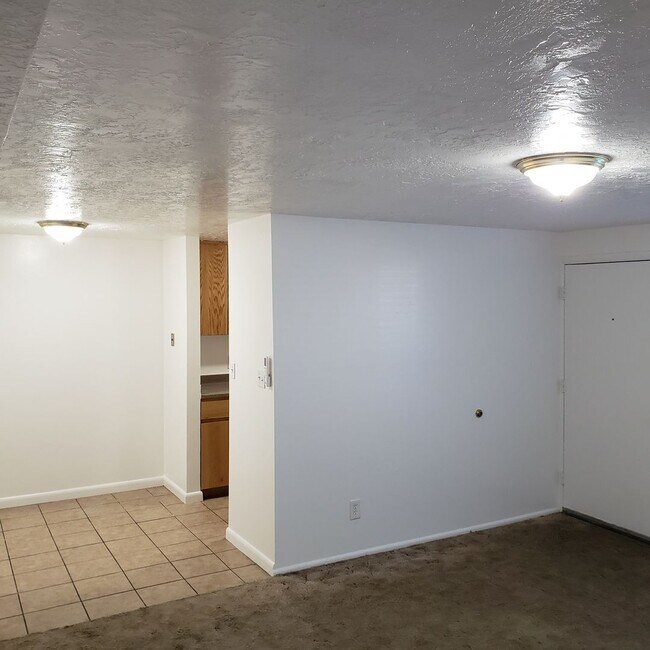 Foto del edificio - 1B/1B Pet Friendly Apartment South of BYU